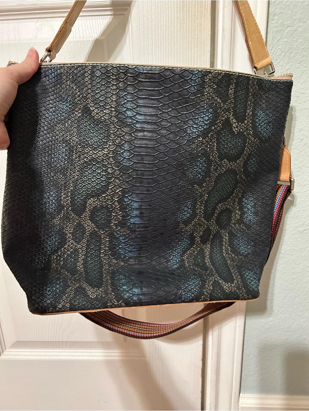 Consuela the rattler crossbody bag - Picture 3 of 9